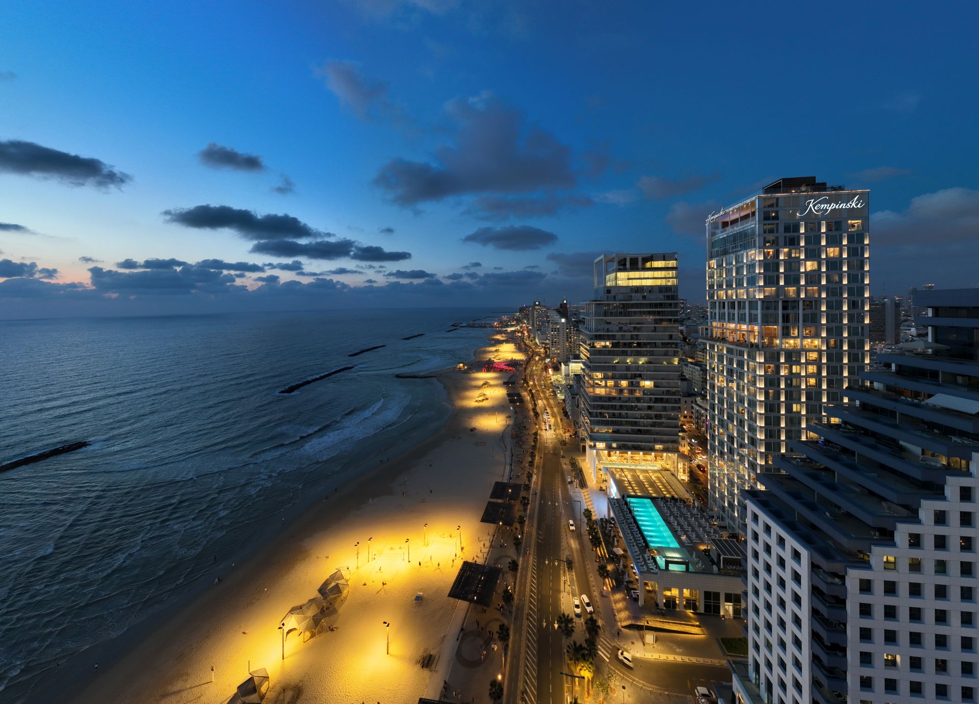 Les tours, la mer et le rêve : l'immobilier de luxe sur le littoral de Tel Aviv
